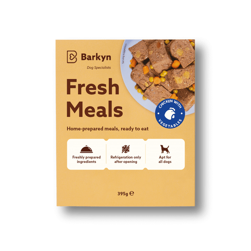 Free Cibo umido: pollo, carote e piselli